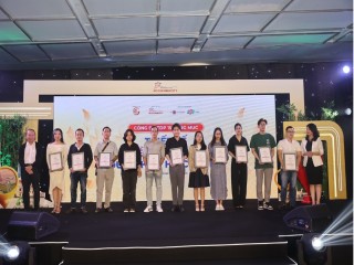 Trao giải Cuộc thi “Thiết kế mô hình check-in du lịch và biểu tượng vui du lịch Thành phố Hồ Chí Minh” giai đoạn 1 năm 2023